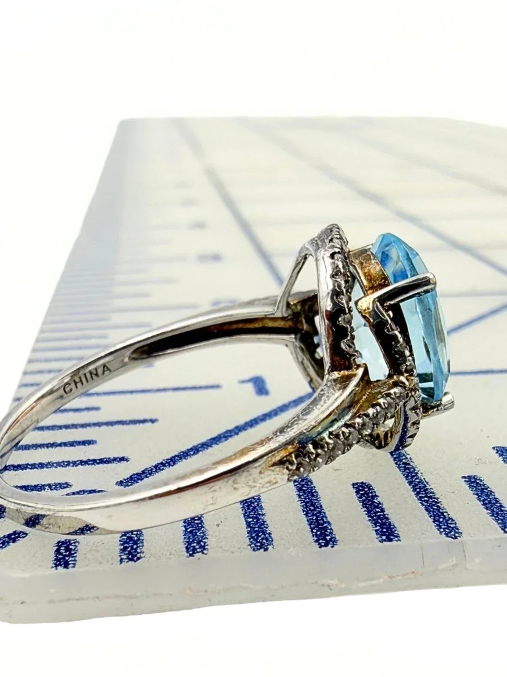 Sparkling Marked Sterling Silver Blue Topaz Regal Halo Cocktail Ring Sz 10